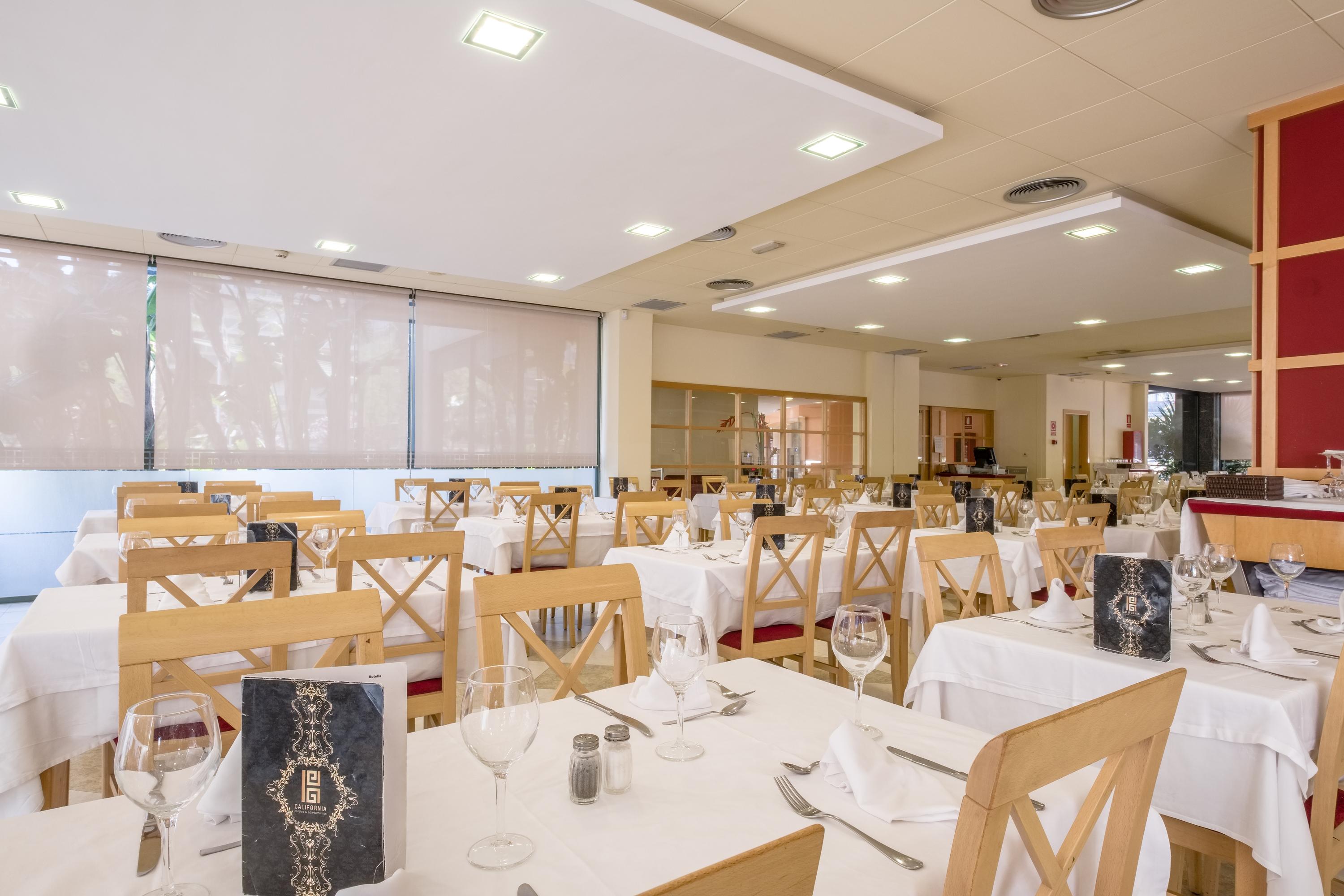 Hotel California Palace Salou Bagian luar foto