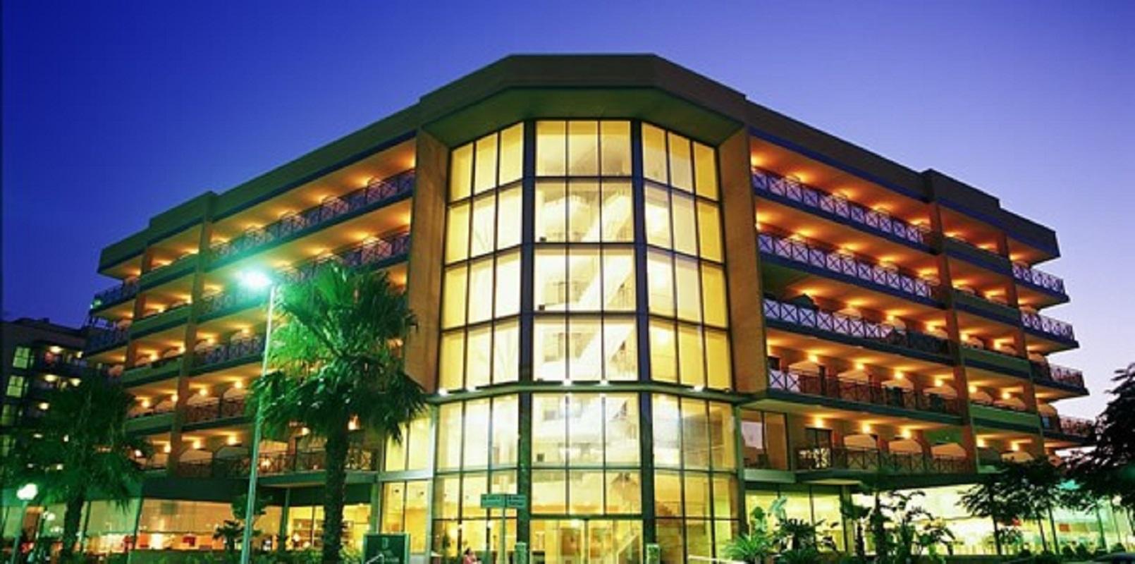 Hotel California Palace Salou Bagian luar foto
