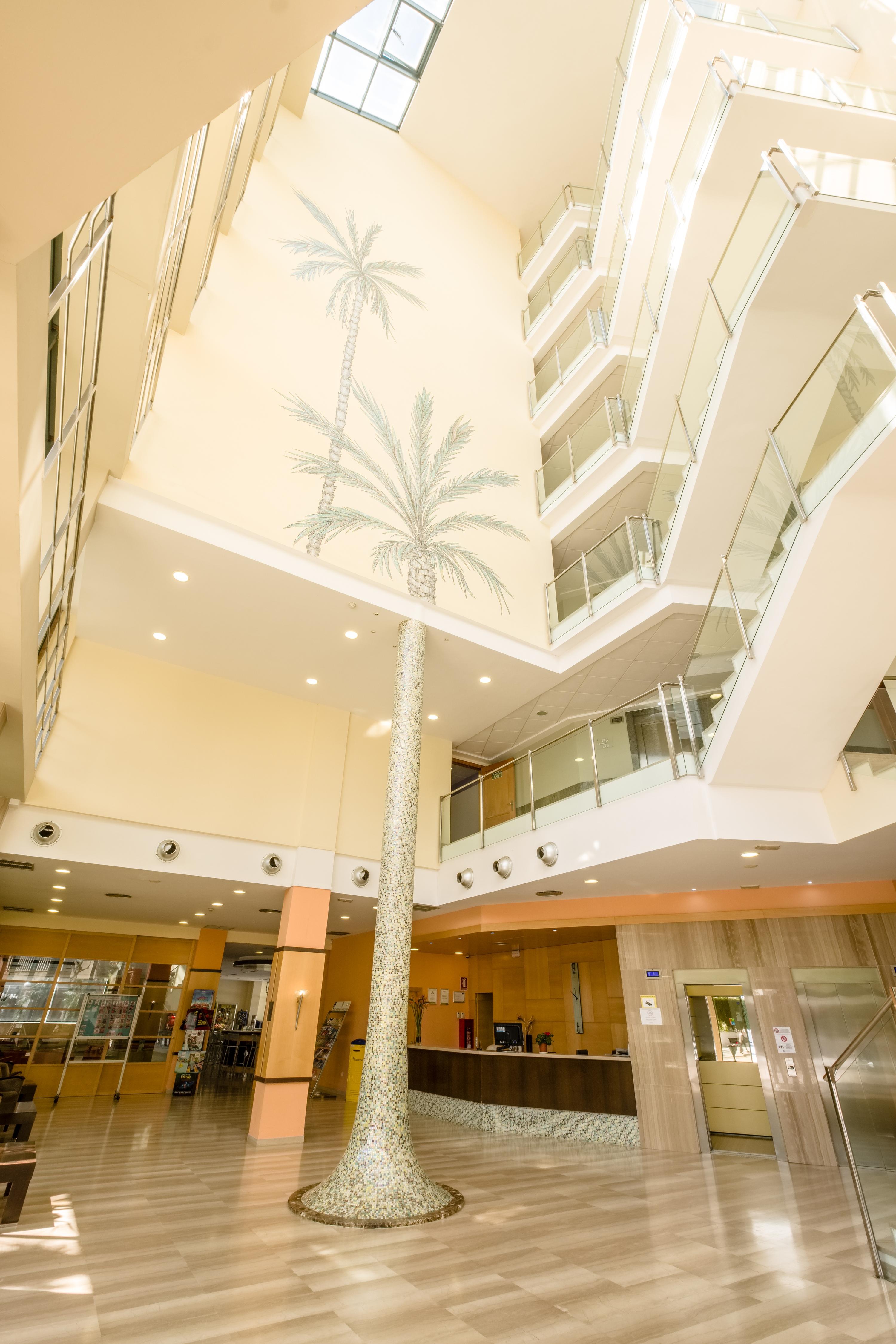 Hotel California Palace Salou Bagian luar foto
