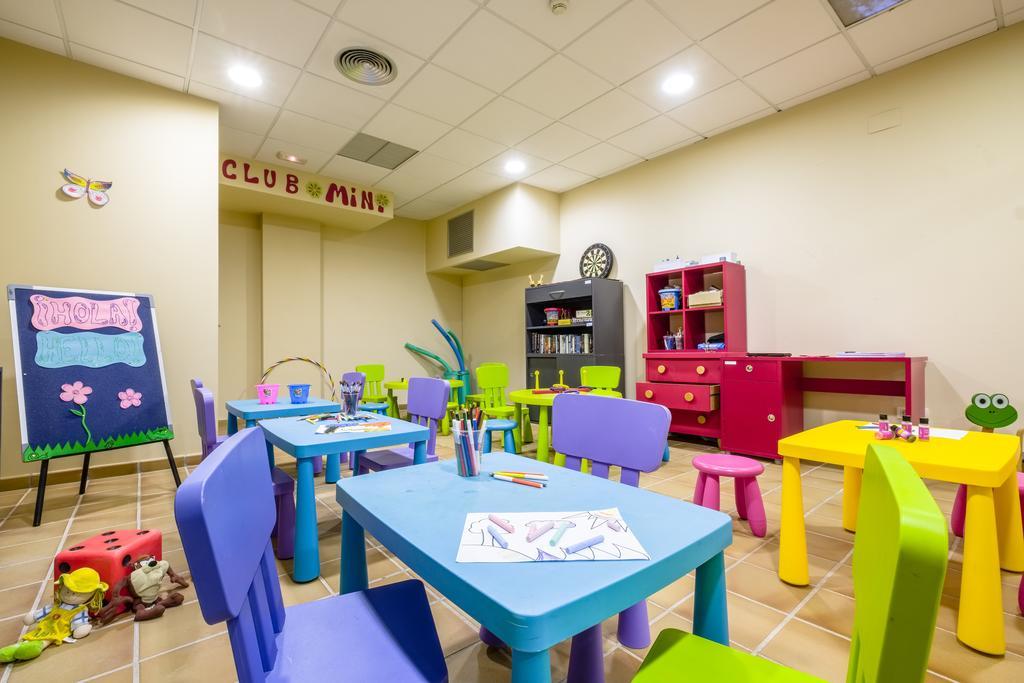 Hotel California Palace Salou Bagian luar foto